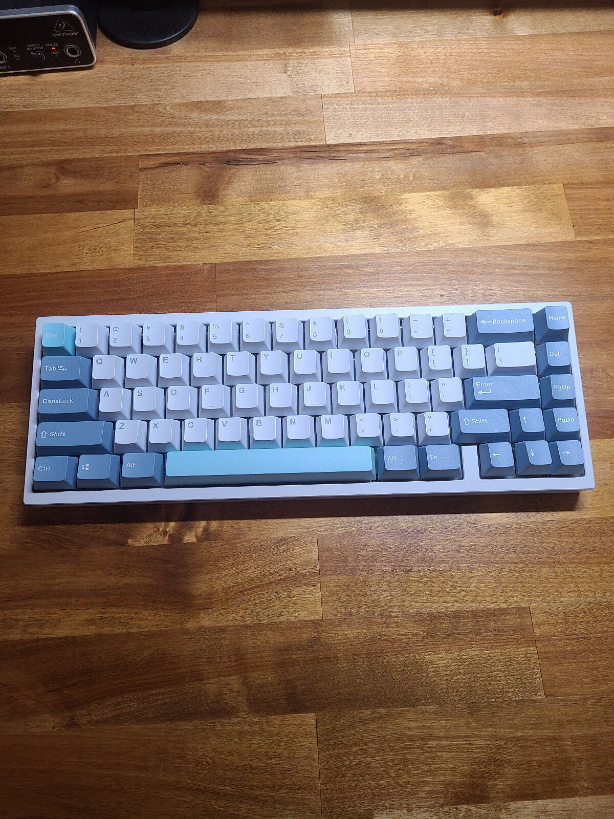 人気定番，豊富な ai03 VEGA Keyboard kit Gray + Extra