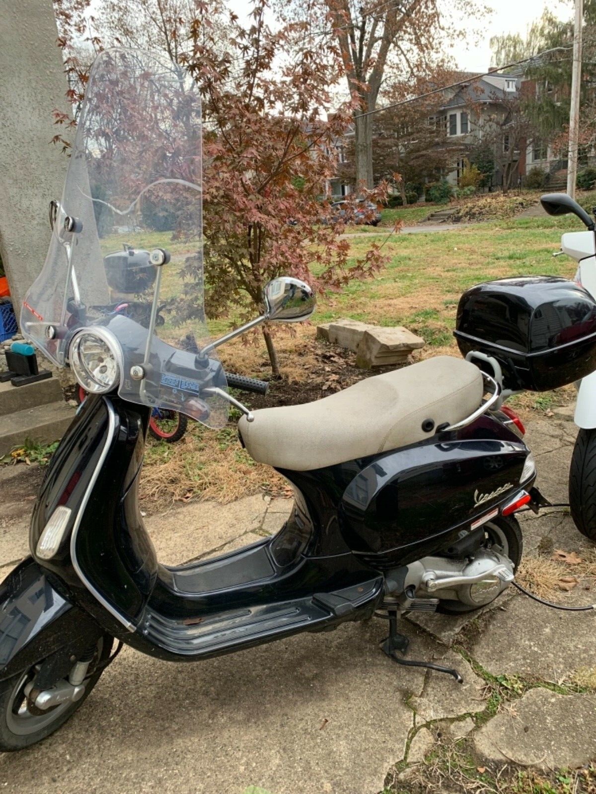 2009 Vespa LX150 Scooter