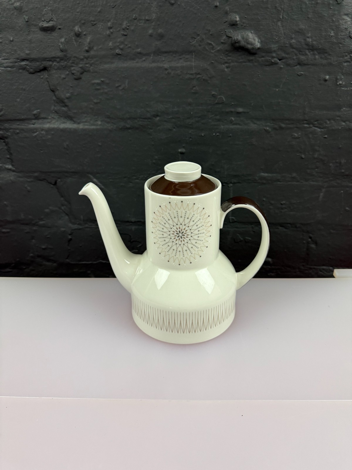 Royal Doulton Morning Star T.C1026 Coffee Pot 7.25" High 2 Pints