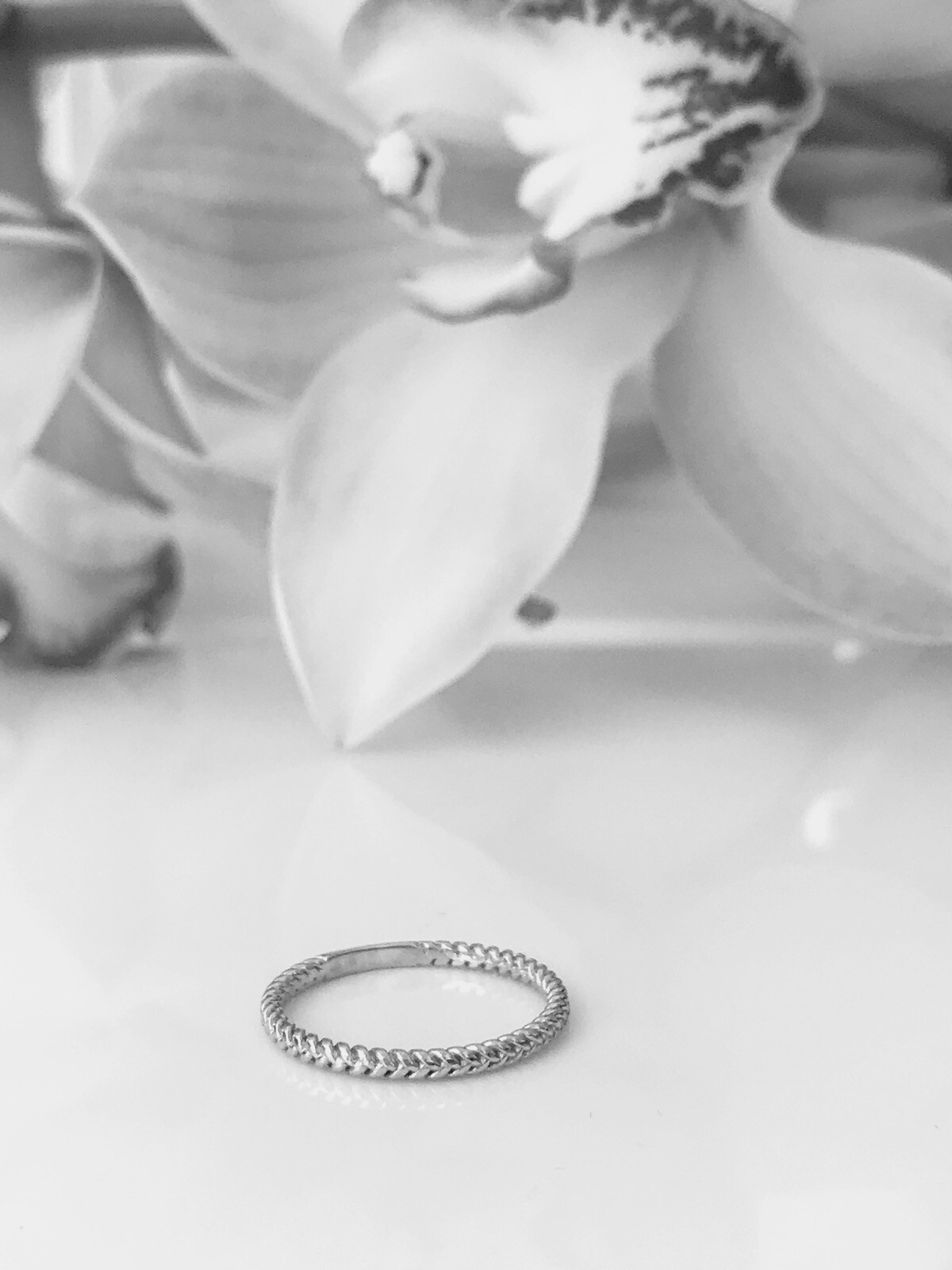Pre-owned Jewelry By Paula 14k White Gold Twist Band Ring, Stacking Band, Midi Ring 2 Mm. Solid 14k Gold