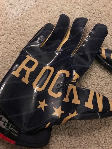 2017 USED NOTRE DAME FOOTBALL UNDER ARMOUR ROCKNE GLOVES SIZE 2XL
