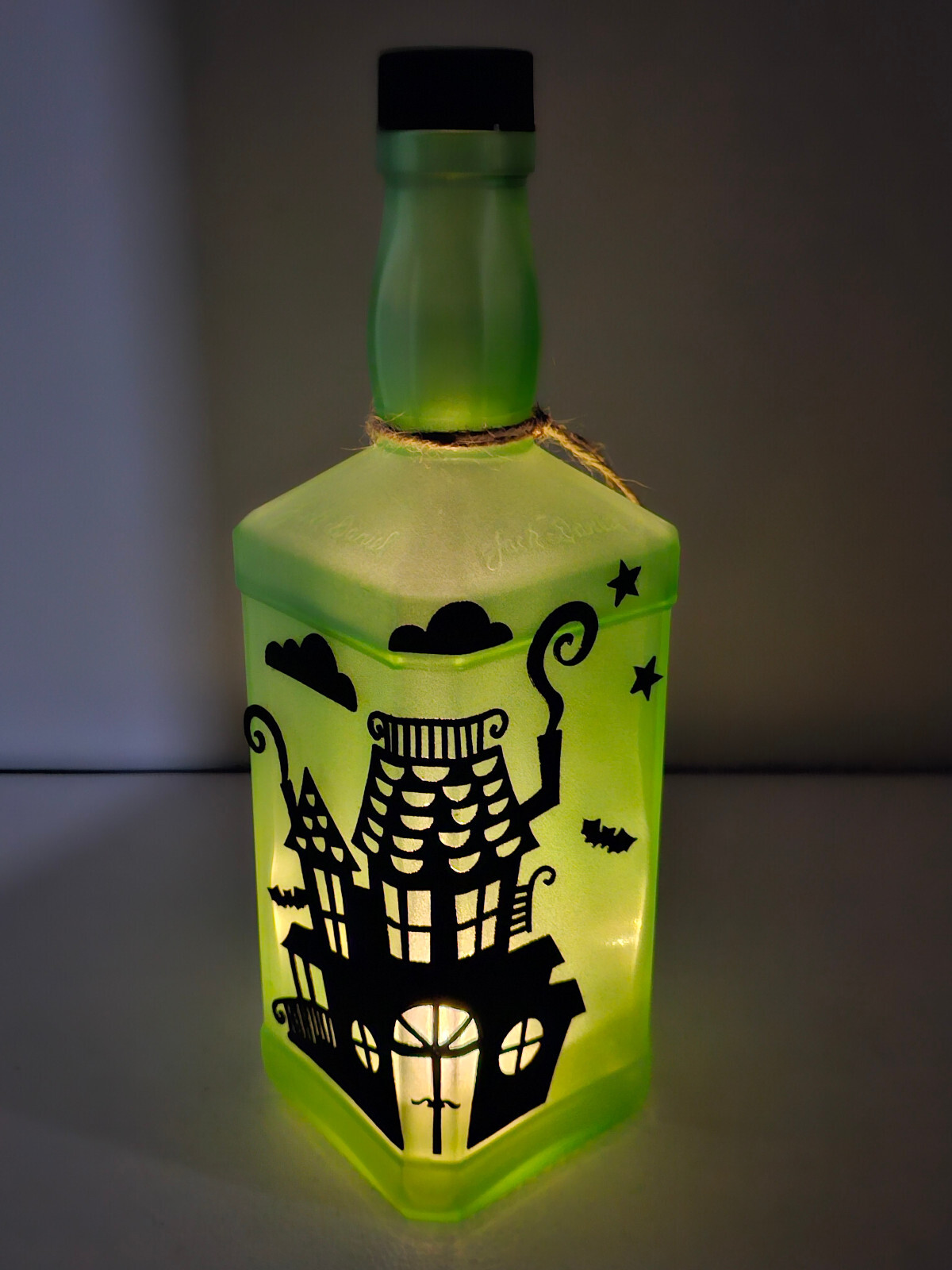 デカンタ（1.5リッター）　　JACK DANIEL's瓶　　（高さ２９ｃｍ） デカンタ（1.5リッター） JACK DANIEL's瓶 （高さ29cm）