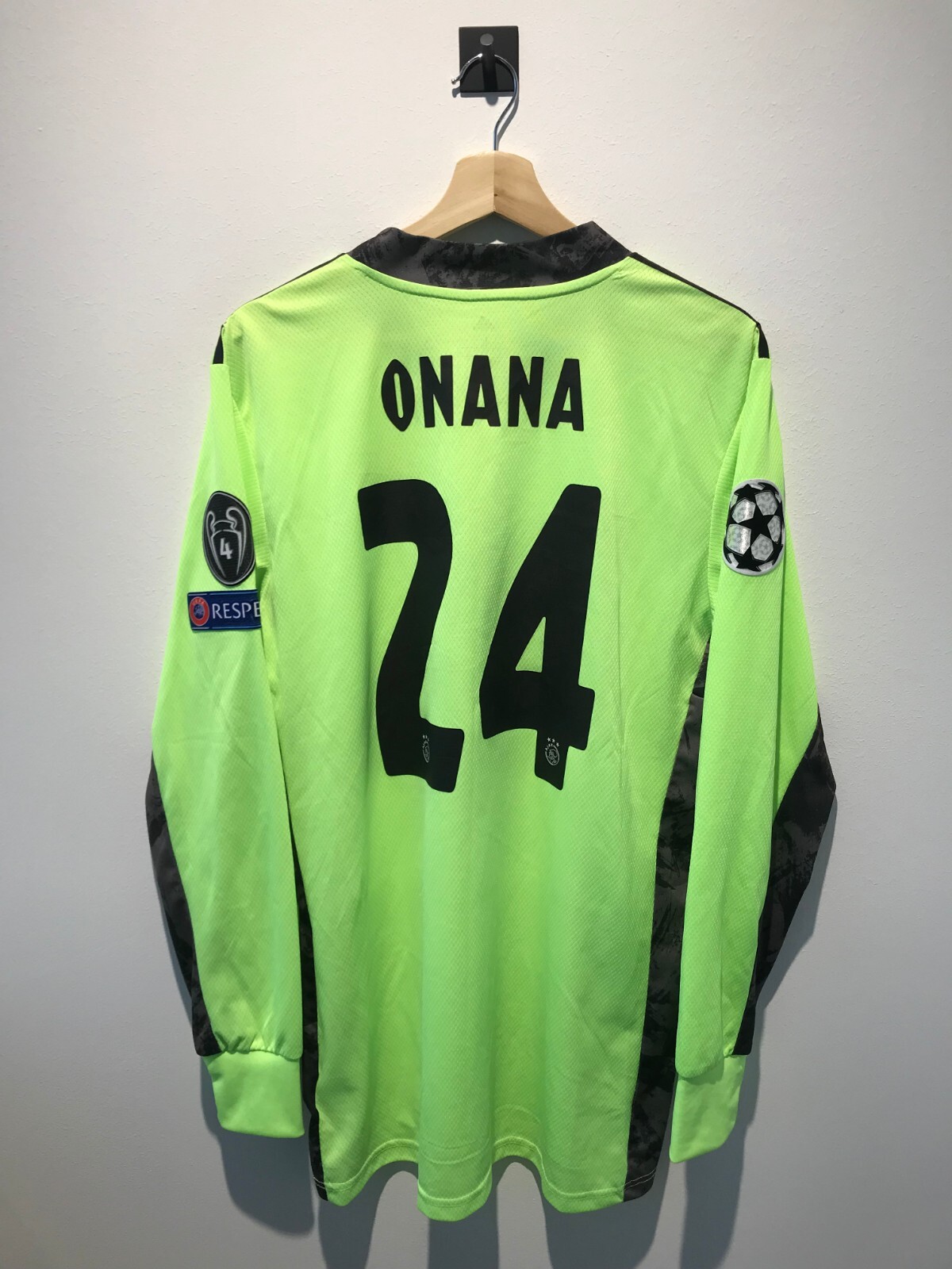 AJAX AMSTERDAM 2020/2021 GOALKEEPER FOOTBALL SOCCER SHIRT