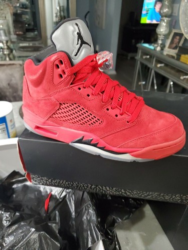 ジャンク腕時計２１本セット Nike Air Jordan 5 Retro Size 11.5 BLACK GRAPE 136027-007 LS
