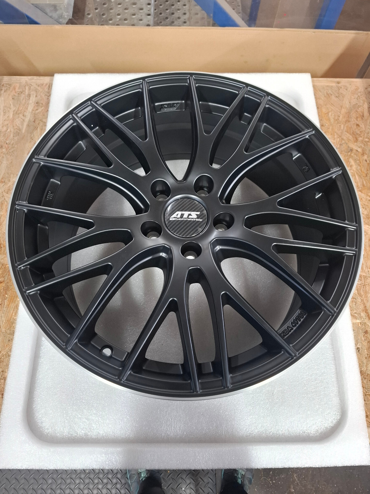 ATS Felgen Perfektion 8.0Jx18 ET42 5x112 SWHP für MERCEDES