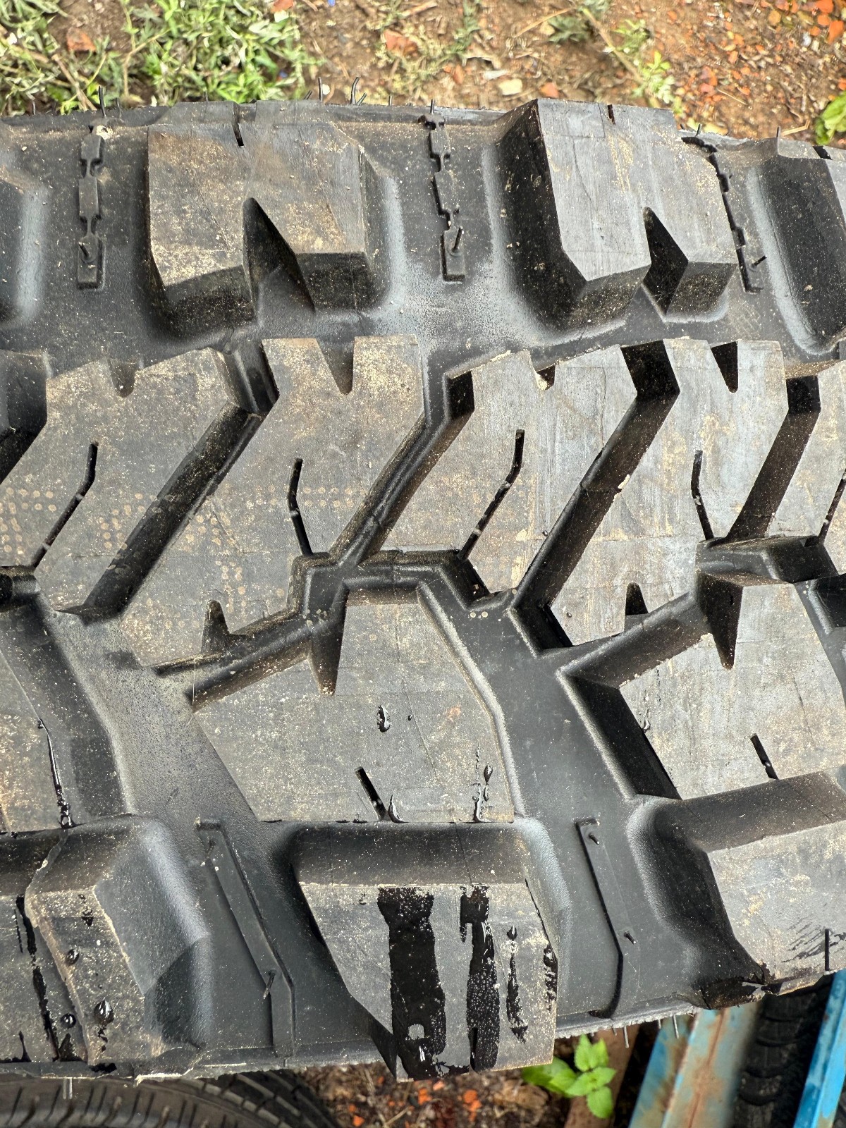 New 235 85 16 Goodyear, Wrangler, M+S 120/116Q x1 Tyre (F1_tyres) FOD YD145