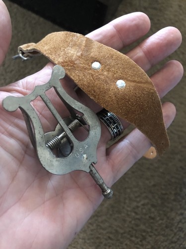 Flute or Piccolo Wrist Band Lyre - Leather