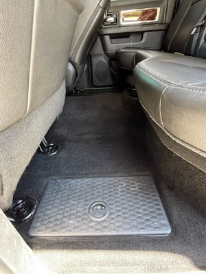 image 16 of interior