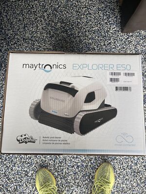 Dolphin Explorer E50 robotic pool cleaner 88886281-XP