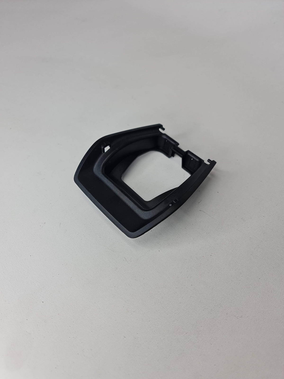 0 Seat BMW 3 F30 F80 Rear Child Isofix Cover Trim Black Lid Panel 112520-10 image 4