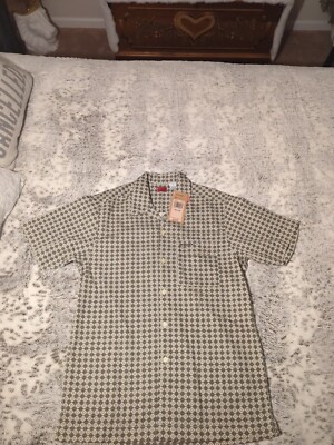 Levi Strauss Signature Vintage Buttom Up Shirt Mens NWT Medium Western Preppy 