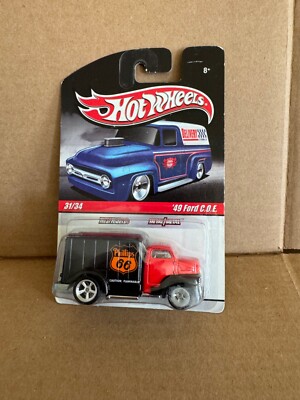 Hot Wheels Slick Rides '49 Ford C.O.E. Phillips 66 Red/Black Real Riders  K59