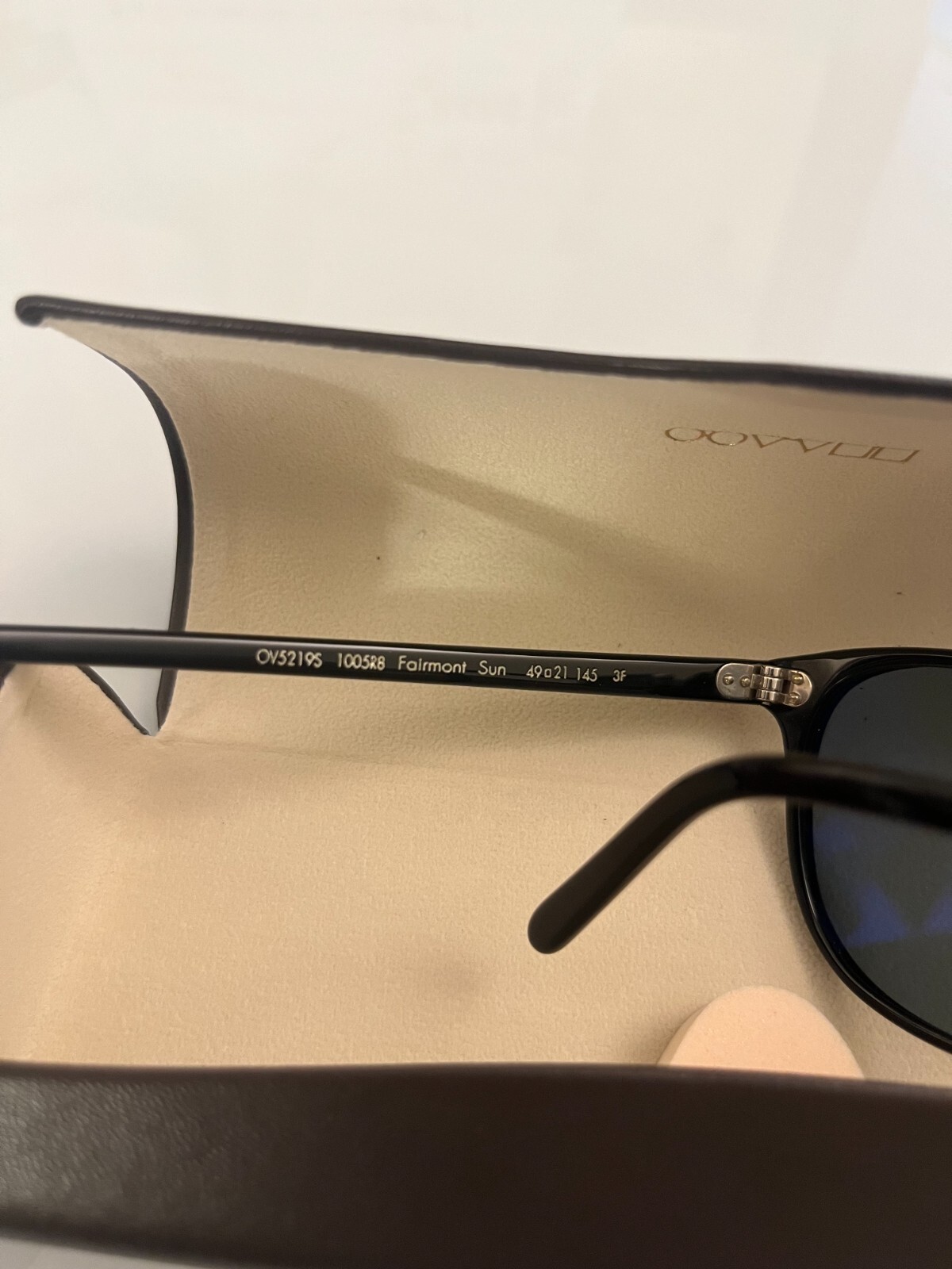Pre-owned Oliver Peoples Fairmont 49mm Sun In Black Blue Photocromic Msrp$486