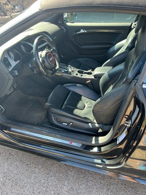 image 4 of interior