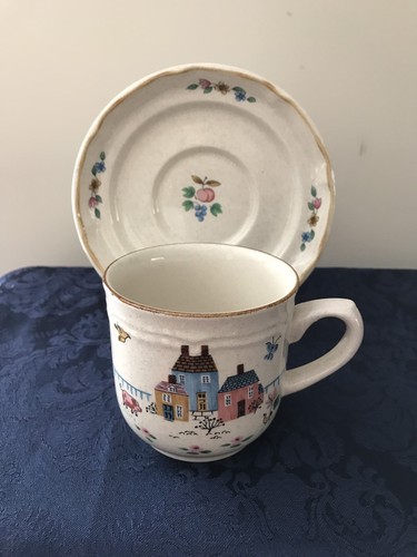 International HEARTLAND Flat Cup And Saucer Set  Sy-7774 Farm Scene
