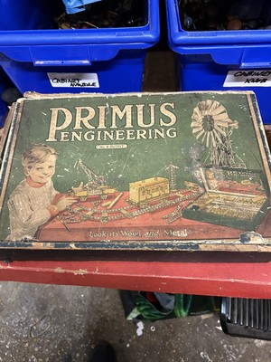 VINTAGE SCRUFFY BOXED PRIMUS ENGINEERING No3 KIT UNSURE IF COMPLETE WOOD & METAL