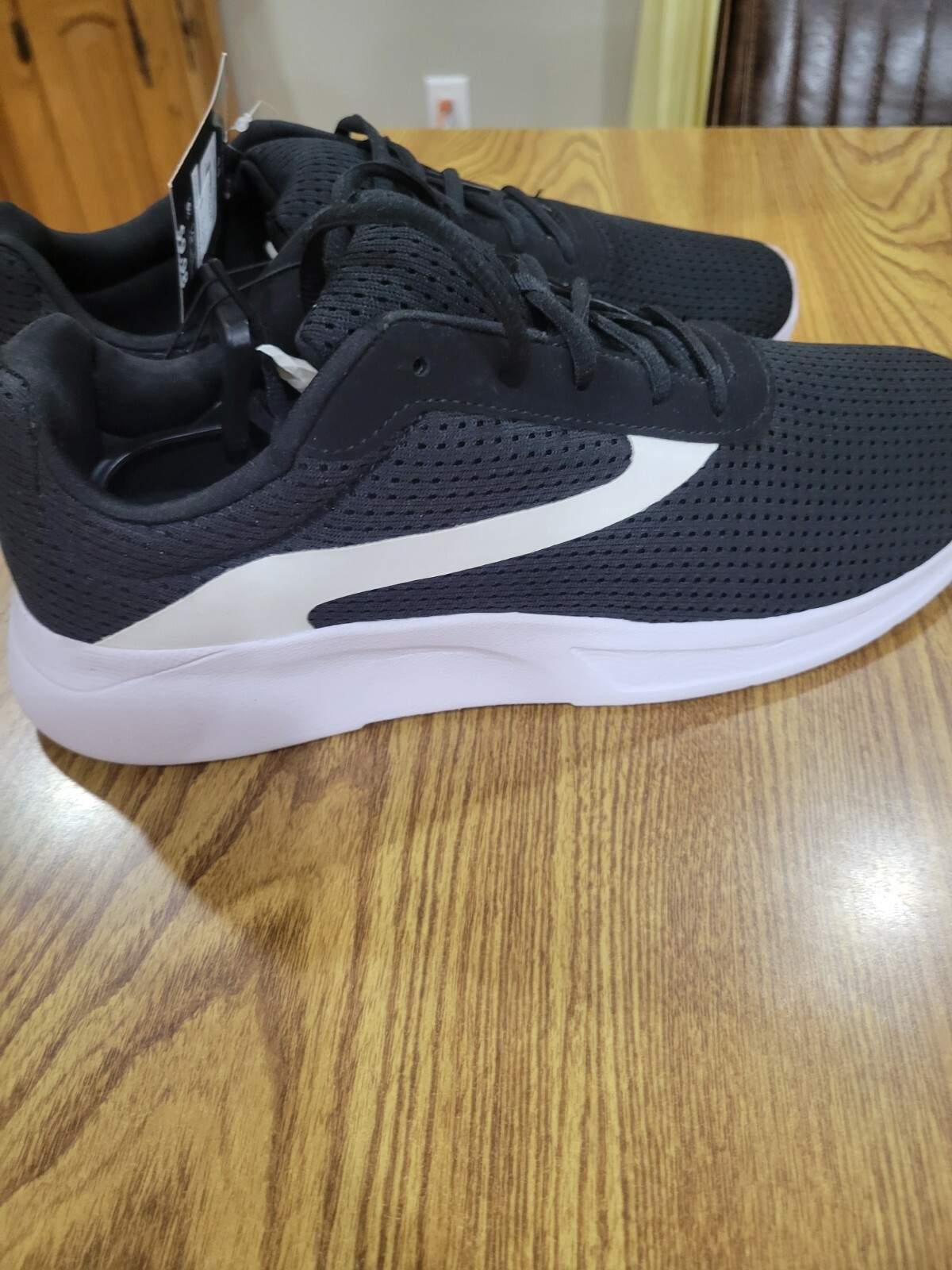 Athletic Works Men's Running Shoe Size 