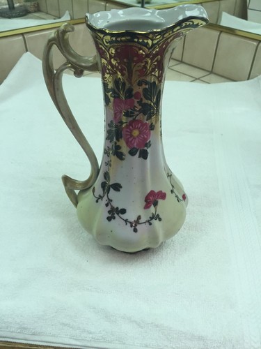Antique Hand Painted Porcelain Flower Vase!!! Vintage in Good Condition!!!!