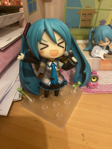 Nendoroid Hatsune Miku 2.0 Action Figure #300 Character