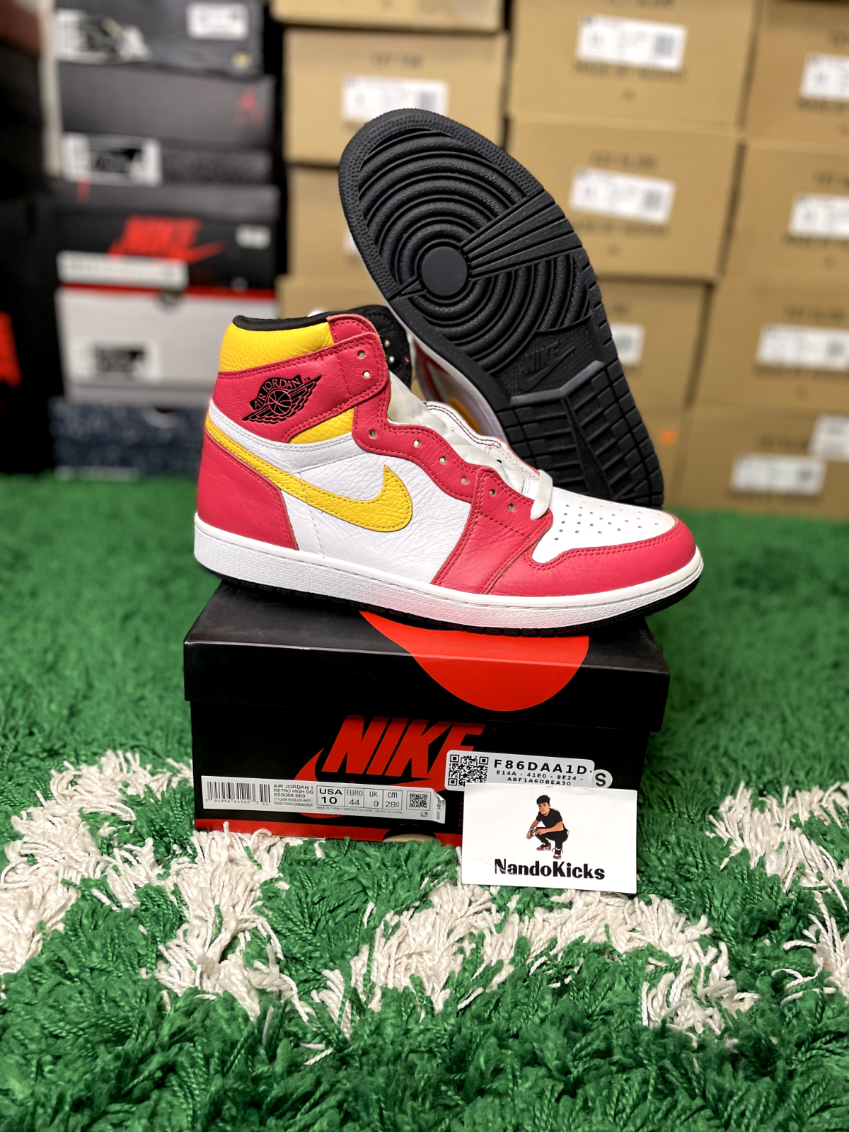 Nike Jordan 1 Retro High OG Light Fusion Red 2021 size 10 Nike Jordan 1 Retro High OG Light Fusion Red 2021 size 10