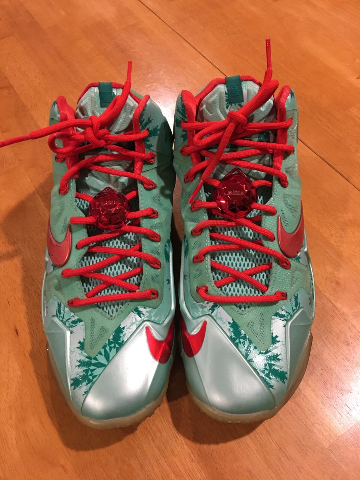 Купить RARE 2013 Nike LeBron Christmas Sneakers Shoes Size James  (Спортивное) заказать с доставкой лот № 325404610916