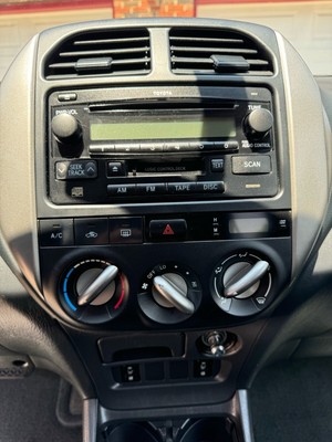 image 5 of interior