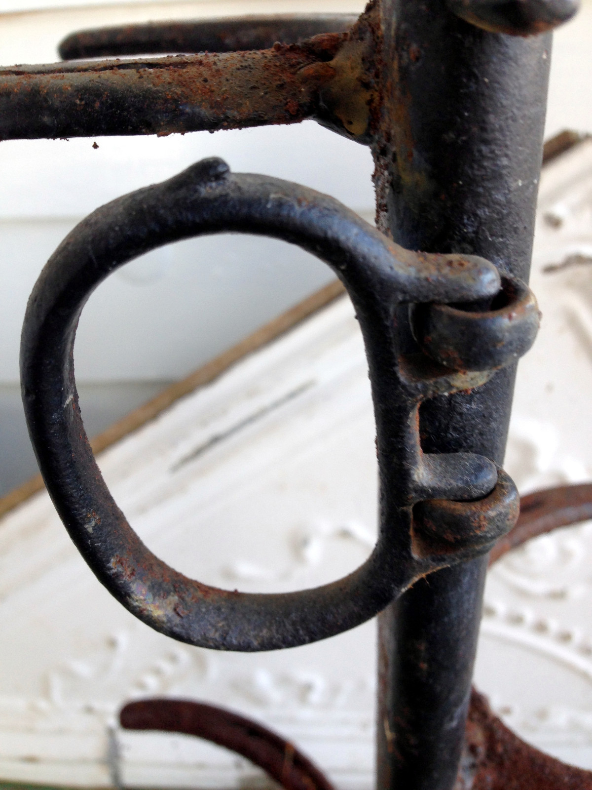 Hames floor umbrella/ parasol/ cane holder caddy horse shoes rustic cabin decor