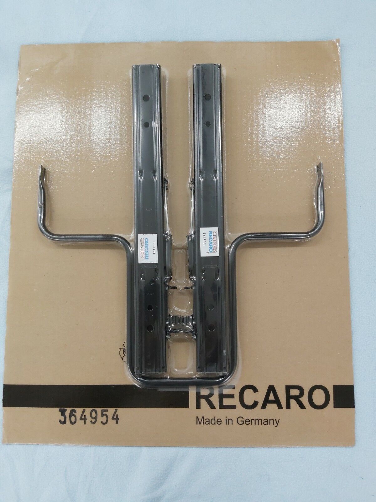 Universal Double Locking Seat Sliders | RECARO | Aftermarket Universal Double Locking Seat Sliders | RECARO | Aftermarket