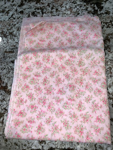 Vtg  PINK Flower Floral Cotton Fabric Quilt 128” x 45” 3.5 Yds Green Chic