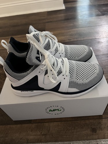 - White/midnight -  Men’s 10.5