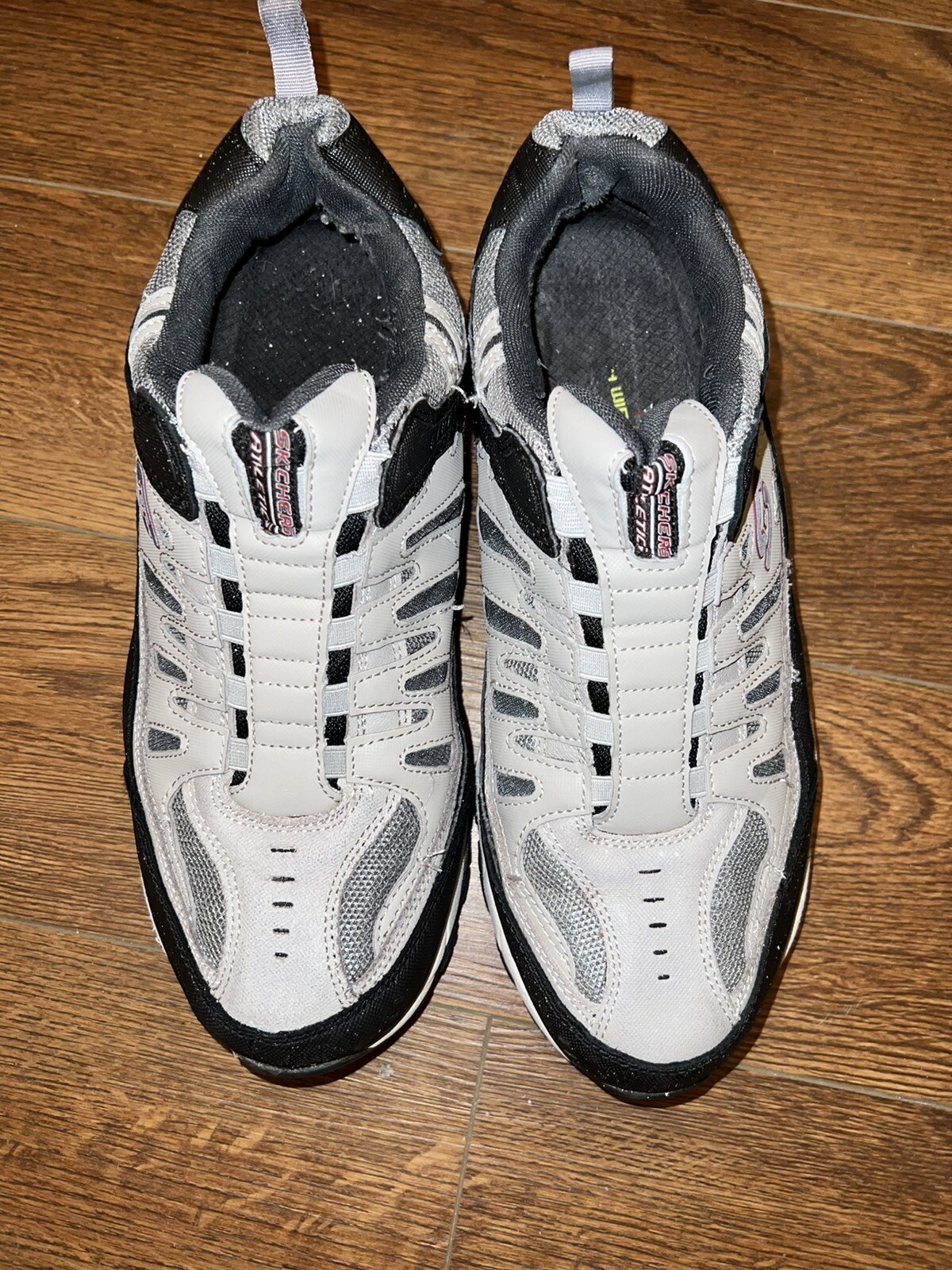 extra wide memory foam shoes