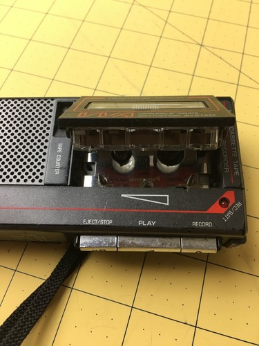 General Electric 3-5326A Micro Cassette Voice Activation Tape Recorder BROKEN