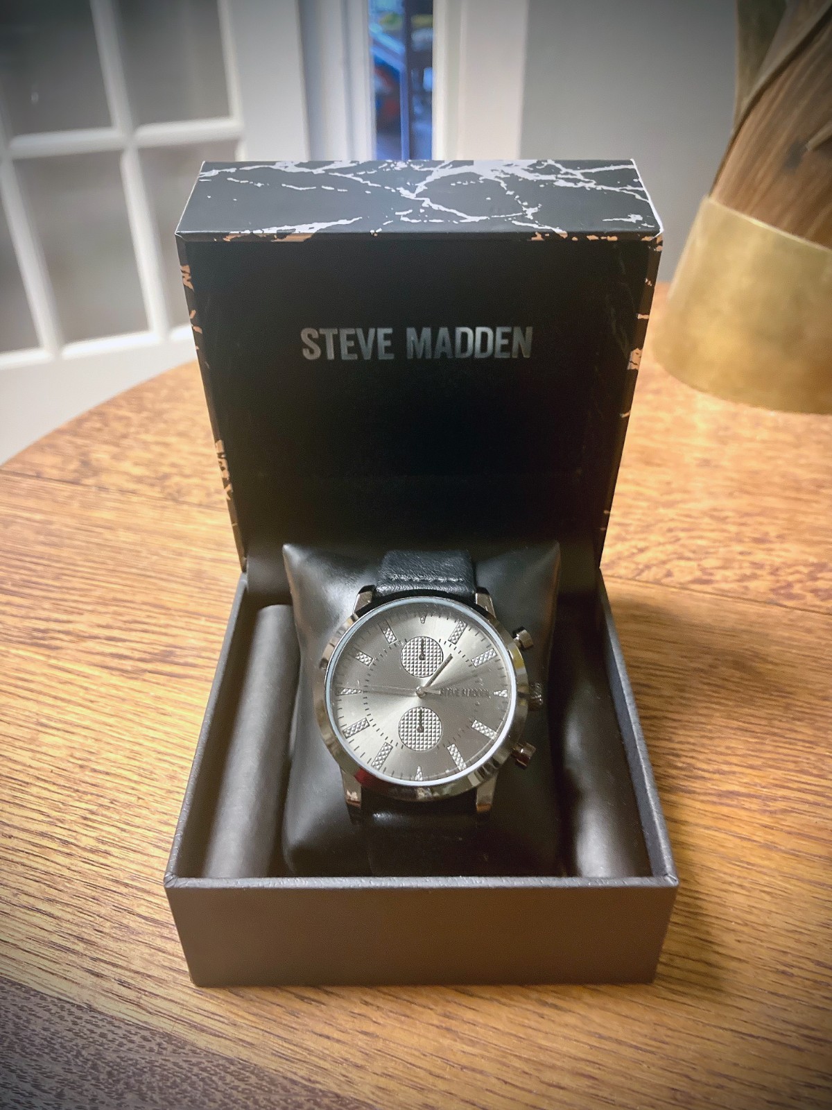 Steve Madden Black Chrome Signature Mens Strap Wrist Watch  display picture 1
