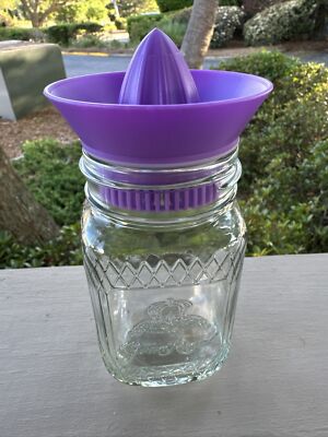 NEW CROWN ROYAL CANADIAN WHISKY GLASS BAR COCKTAIL ORANGE LEMON FRUIT JUICER