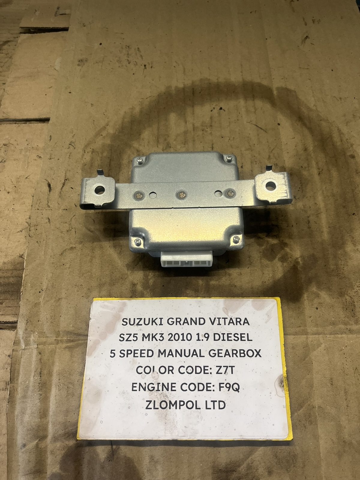Suziki Grand Vitara 2010 1.9 Diesel Transmission Control Unit 3888578K00