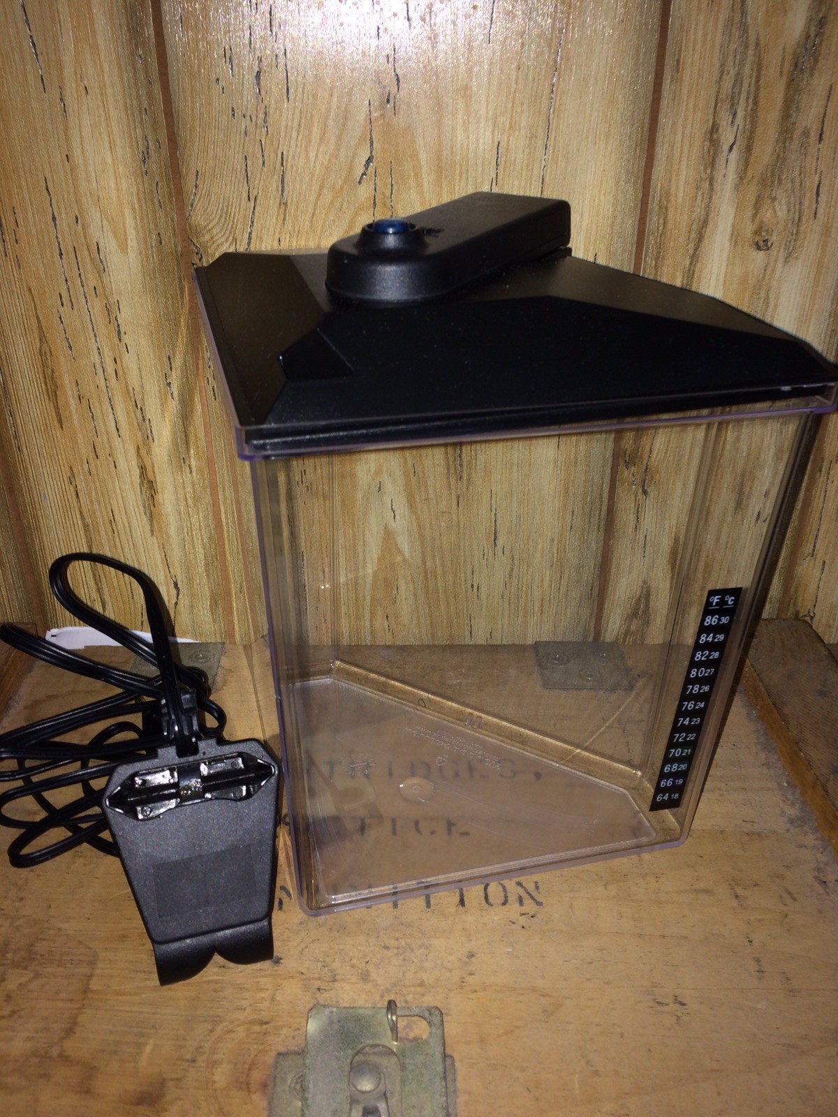 Aqua Culture 1 Gallon Corner View Aquarium