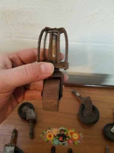 LOT 8 ANTIQUE VINTAGE FURNITURE CASTERS WHEELS IRON + WOOD + PLASTIC