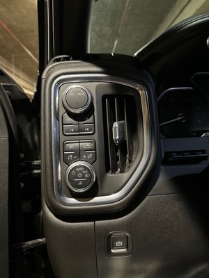 image 23 of interior