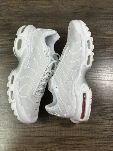 ☆韓国の人気☆【NIKE】☆AIR MAX PLUS TNPO☆23-30cm☆ Nike Air Max Plus “Triple White” (DM2362-100) Womens size 10