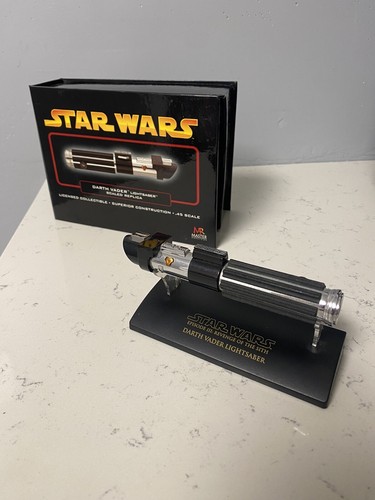 Master Replica Lightsaber Darth Vader | Master Replica Darth