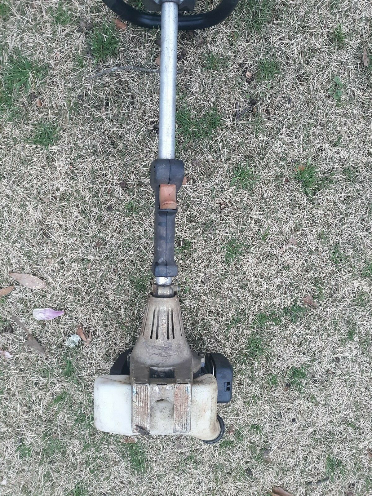 Stihl FS 80R / fs 85 Commercial String Trimmer / Straight Shaft Weedeater