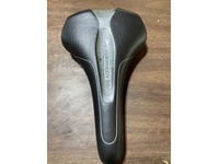 liv connect upright saddle
