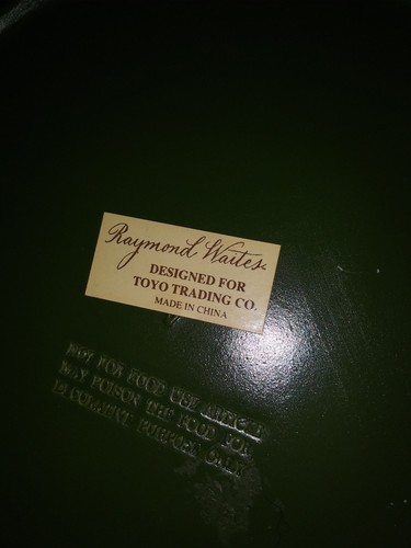 Decorative Display only Plate picture of Pear w/ ribbon in jeweltone colors EUC