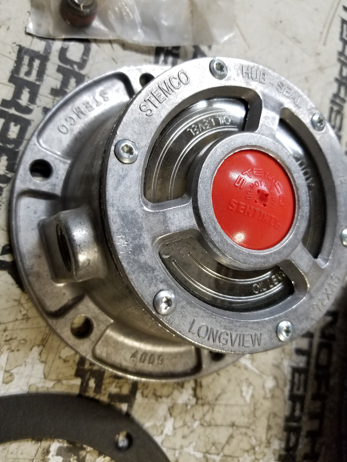 348-4009 STEMCO TRAILER HUB CAP - Picture 7 of 9