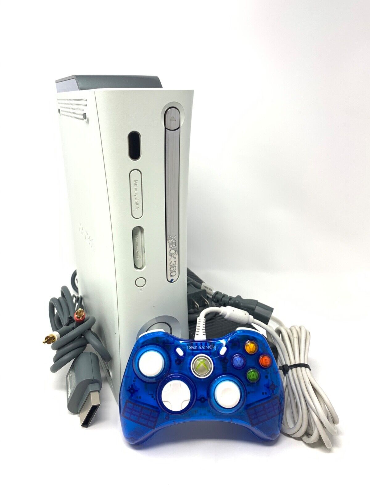 Microsoft 2008 Xbox 360 White Console With ALL CABLES and Microsoft 2008 Xbox 360 White Console With ALL CABLES and