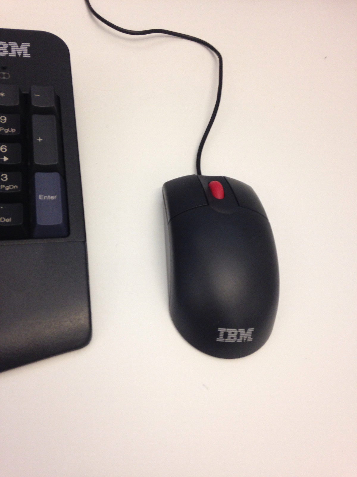 Genuine IBM Model MO28UO 3-Button USB Optical Scroll Wheel