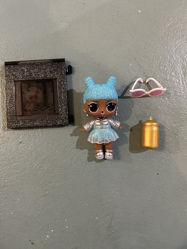 lol Surprise Dolls Mega Runway Ice