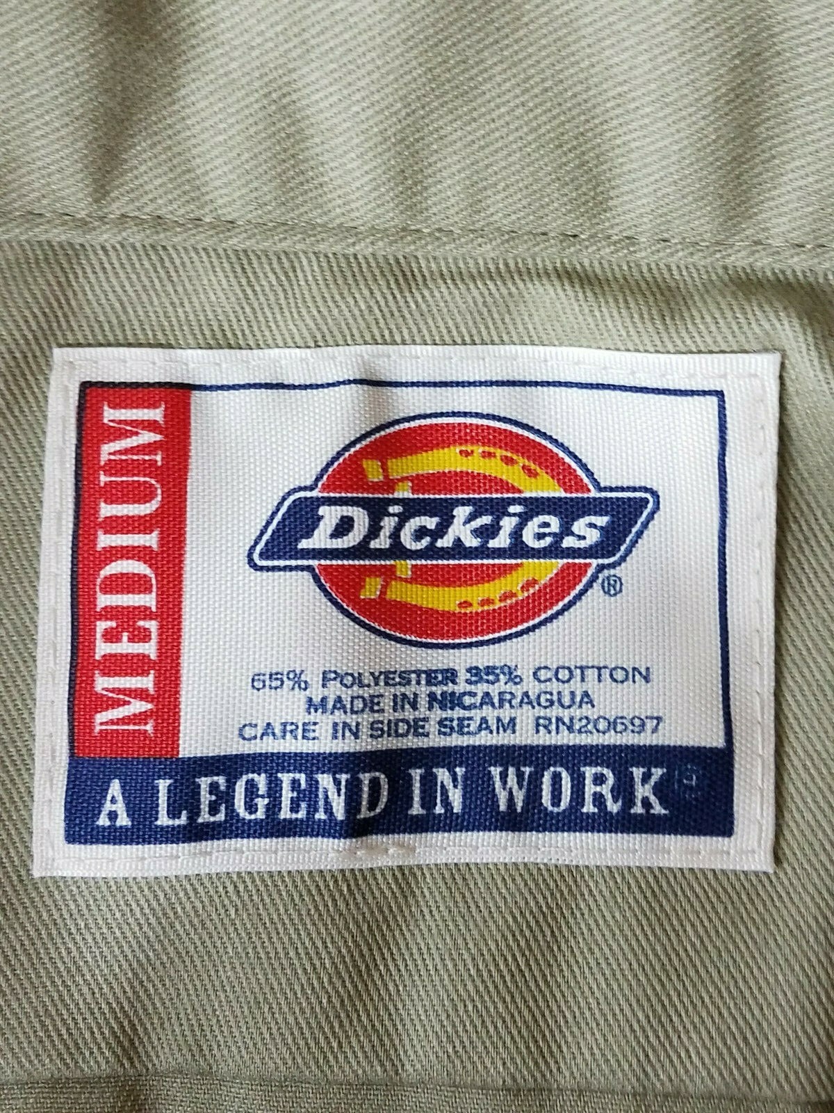 Dickies Khaki Tan Men's Work Shirt Size Medium Button Front Short Sleeve