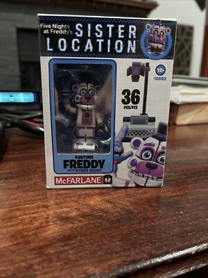 Fnaf mcfarlane- Funtime Freddy With Stage Right