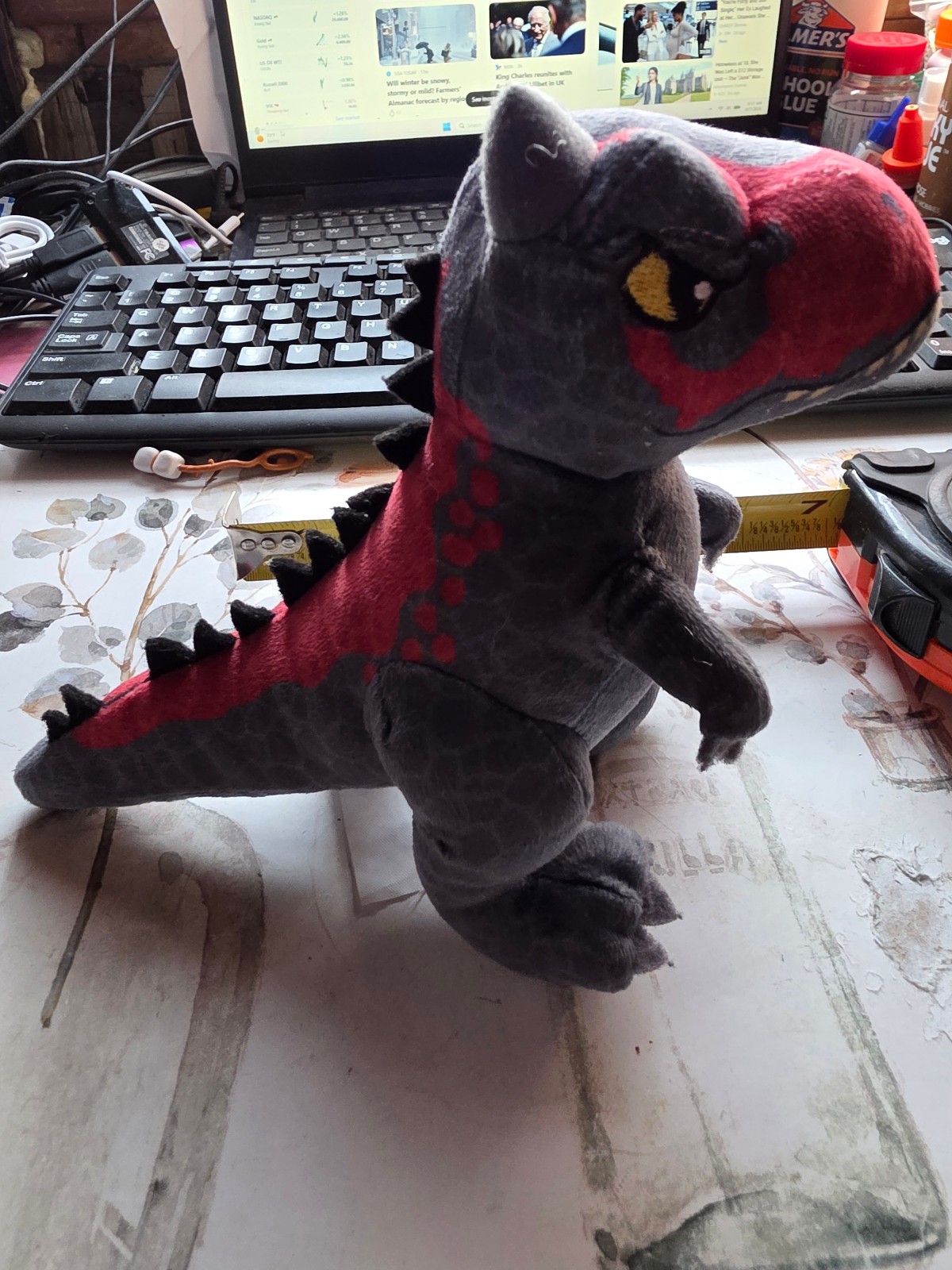 Just Play Jurassic World Dominion Carnotaurus Plush Dinosaur Toy 10